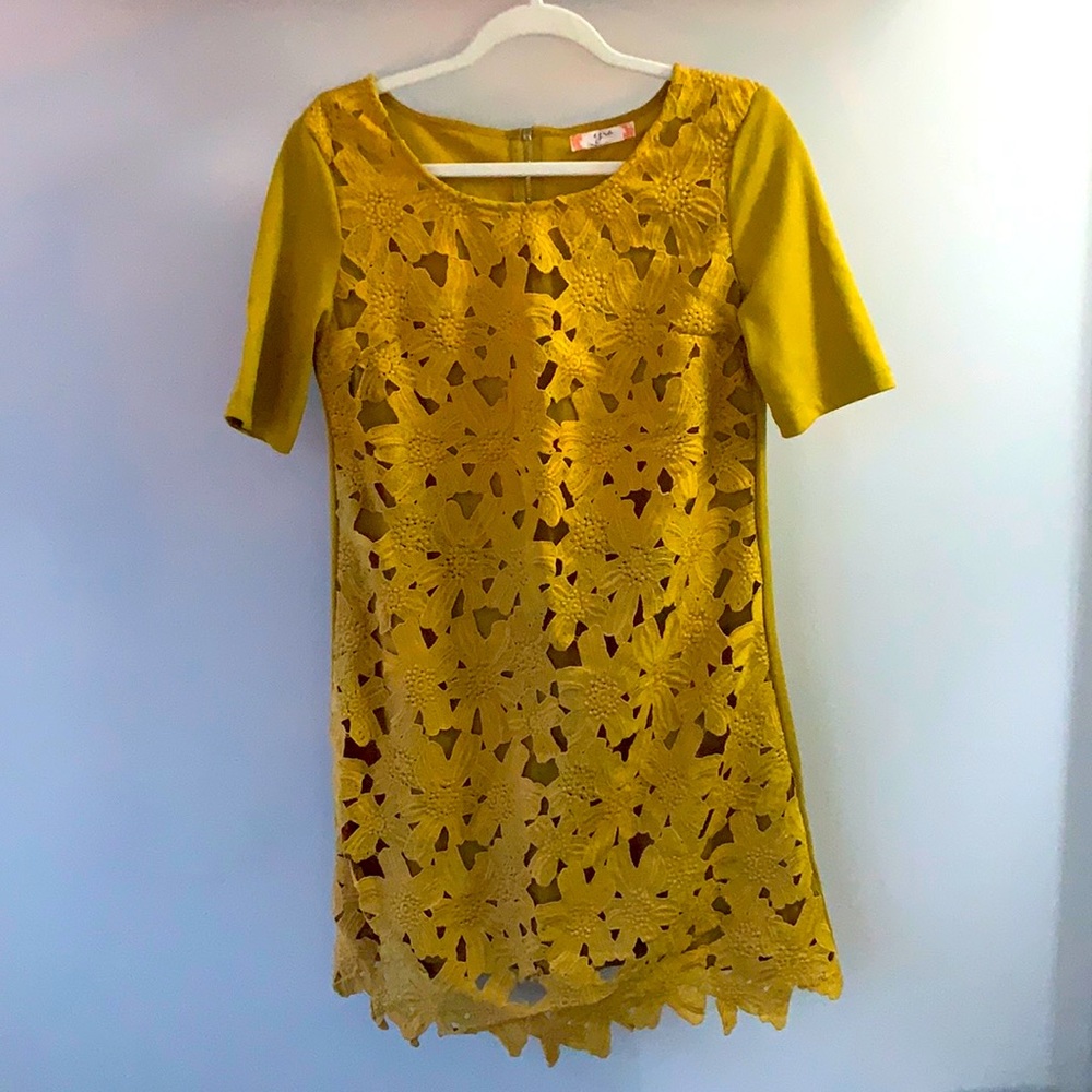 Lace shift dress